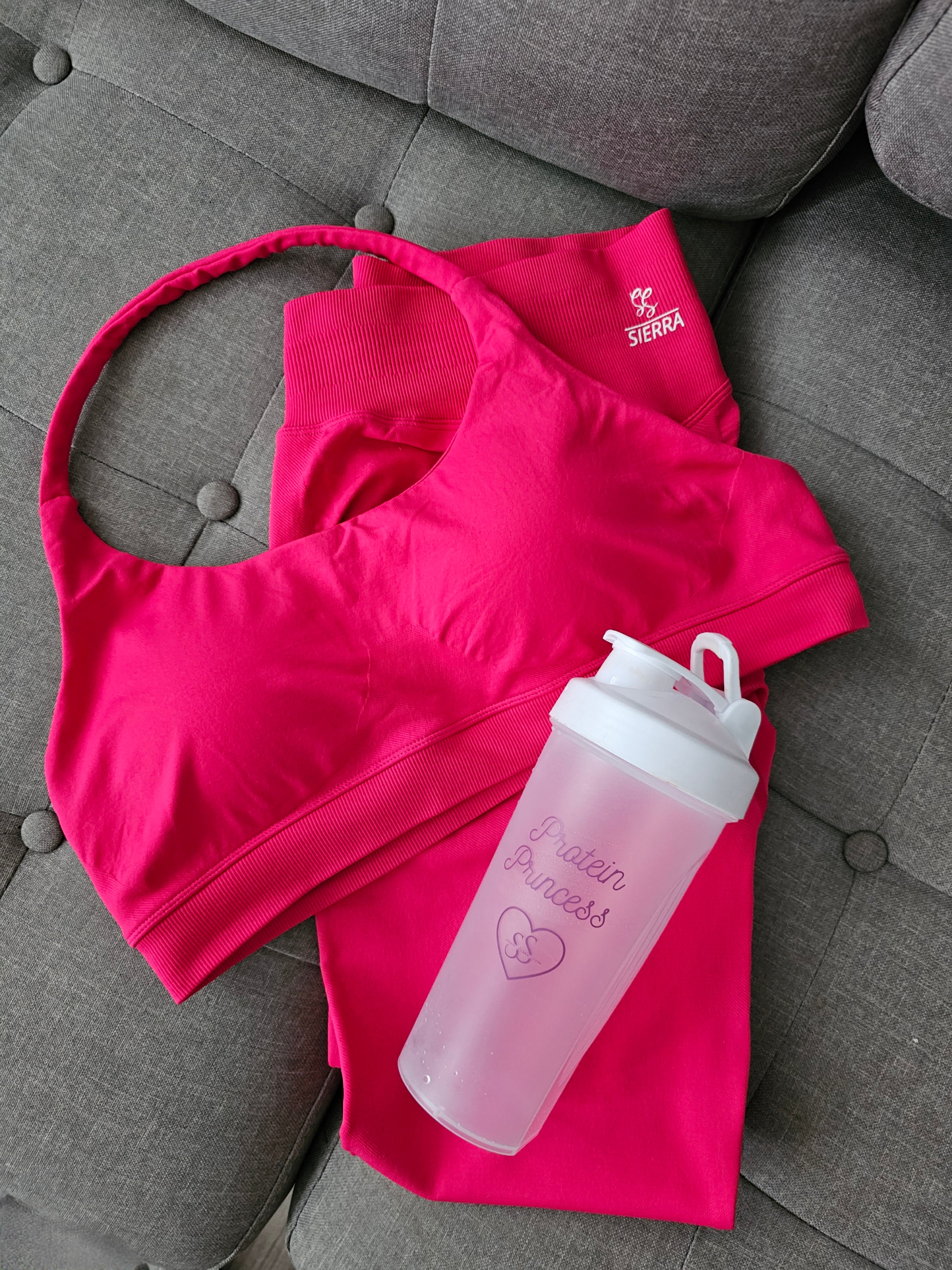 SierraSculpted Sports Bra - Deep Pink